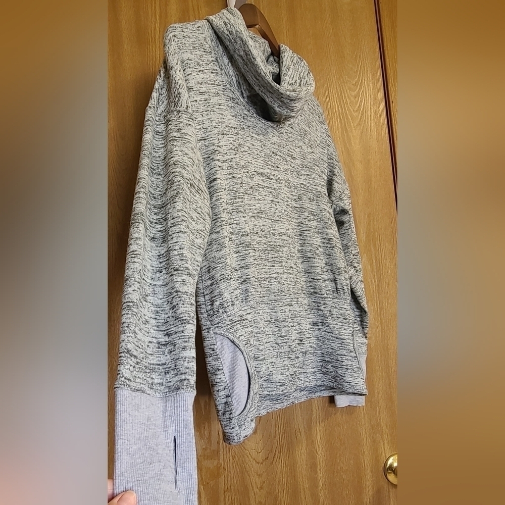 Athleta Batwing and Robin Sweater - Picture 3 of 8